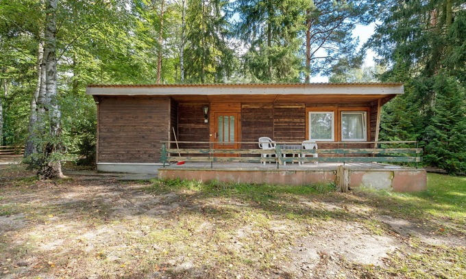 Kollm House | Bungalow '7 - Finnhütte' with Private Terrace and Shared Garden