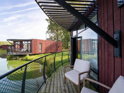 Maubray House | Bungalow with Terrace & Pool