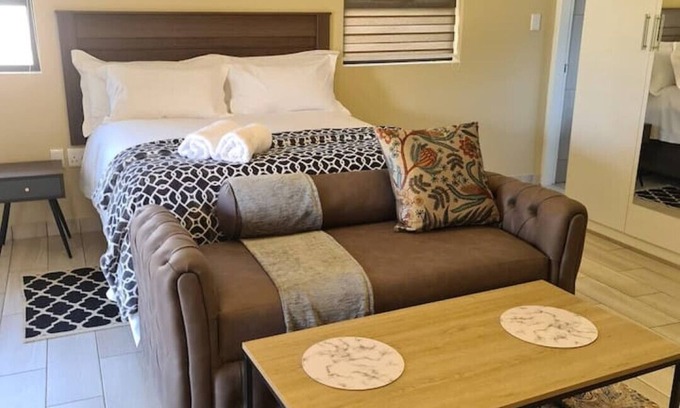 Edenvale Apartment | Bustani 1 -spacious Secure and Private Apartment - Self-catering