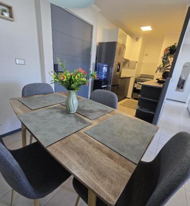 Rancagua Apartment | Céntrico 2 habitaciones camas matrimoniales -1 baño parking privado calefacción AC