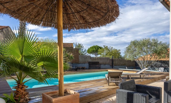 Corneilhan House | Côté Sud by Interhome