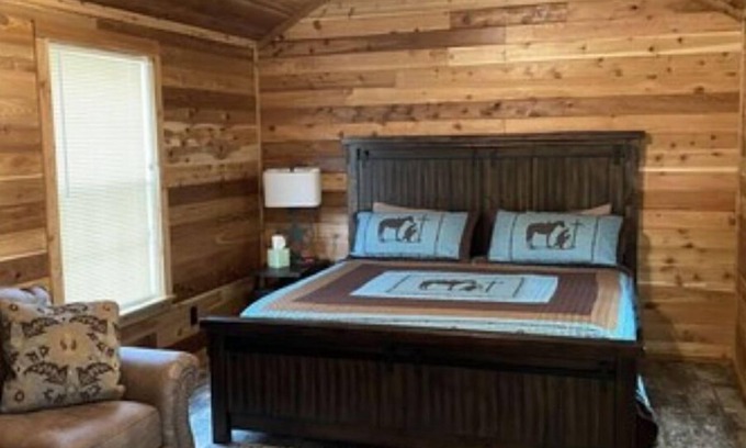 Hamilton Cabin | Cabin 12