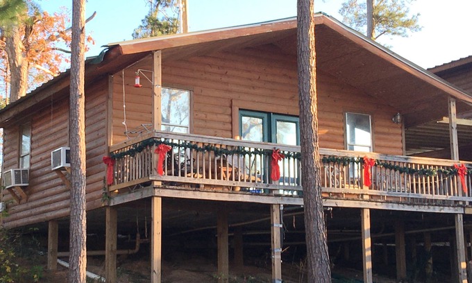 Onalaska Cabin | ♦️Cabin #3, Stairs to Waterfront, Lake Livingston, Onalaska. Texas