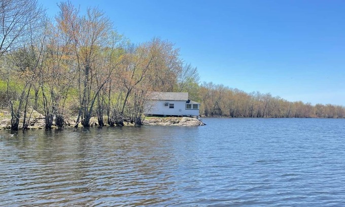 Brier Hill Cabin | Cabin 4 w/Private Dock on Black Lake *AMAZING VIEW*