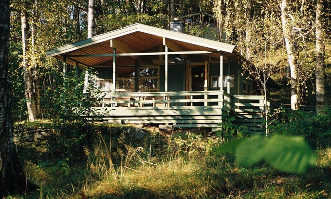 Oystese Cabin | Cabin in meditative oak woods (Neshagen 2)