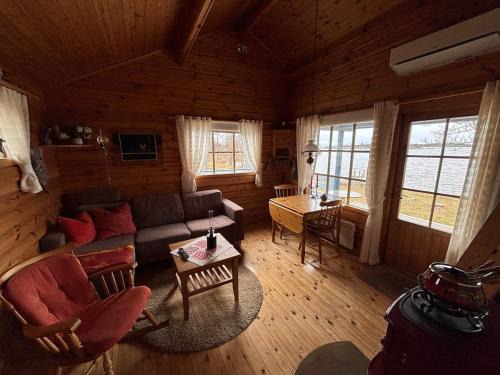 Gottby House | Cabin with an entire island to itself