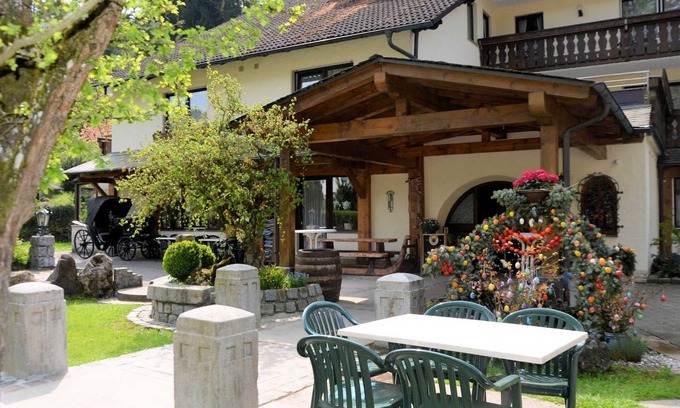 Obertrubach Cottage | Café - Pension Leistner - Double room