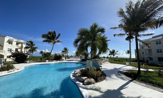 Wheeland Settlement Condo | Caicos Dreams -gated entrance - onsite security- ground floor, King bed