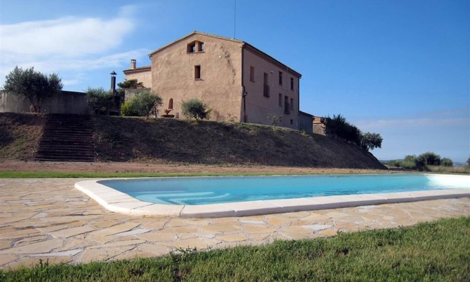 Artesa de Segre Cottage | Cal Camats Casa Rural 17 units