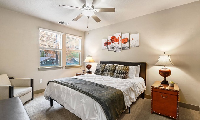 South Jordan Apartment | Calif-King Suite on 1st Floor - W@H w/1G Internet!