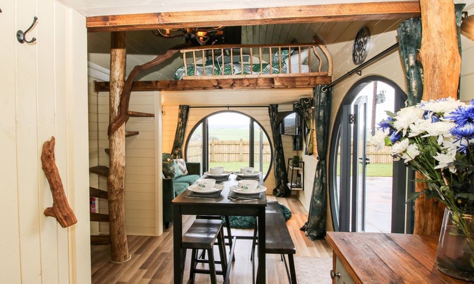 Kingswood Cottage | Callow Pod