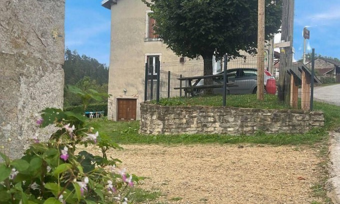 Sonthonnax-la-Montagne House | Calme, Tranquillité, Séjour Nature, Dogfriendly