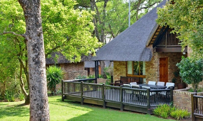 Hazyview House | Cambalala Unit 4 - Luxury Self Catering Vacation Rental In Kruger Park Lodge