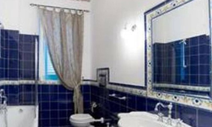 Vico del Gargano Apartment | Camera Rossa-B&b Les Chandelles