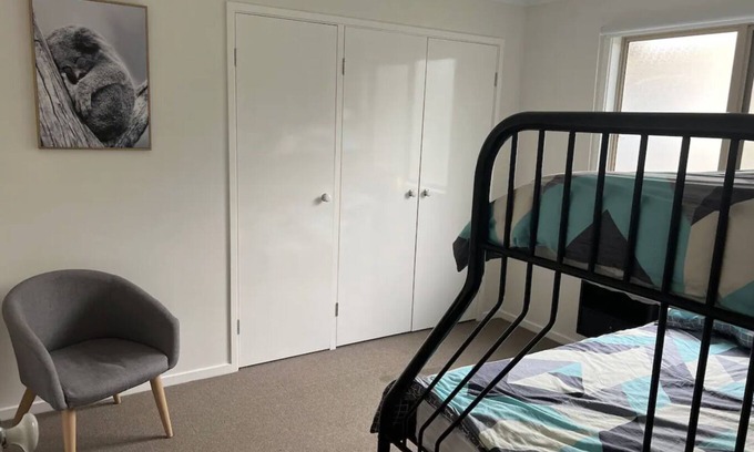 Coronet Bay House | Campbell Croft - Idyllic Getaway