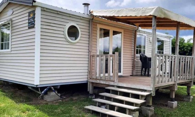 Argenton-Chateau House | Camping 3 étoiles - Piscine - ccbahhi