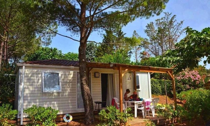 Bessan House | Camping 4 étoiles - Parc aquatique - eeidfg