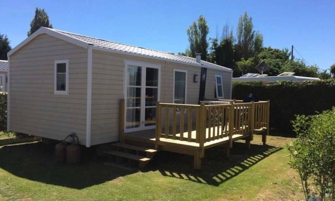 Quettehou House | Camping 4 étoiles - Piscine - ccaffhb