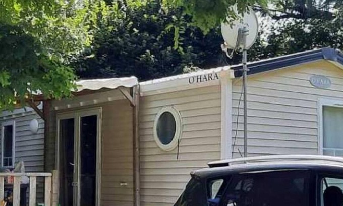 Secondigny House | Camping 4 étoiles - Piscine - ccbahhd