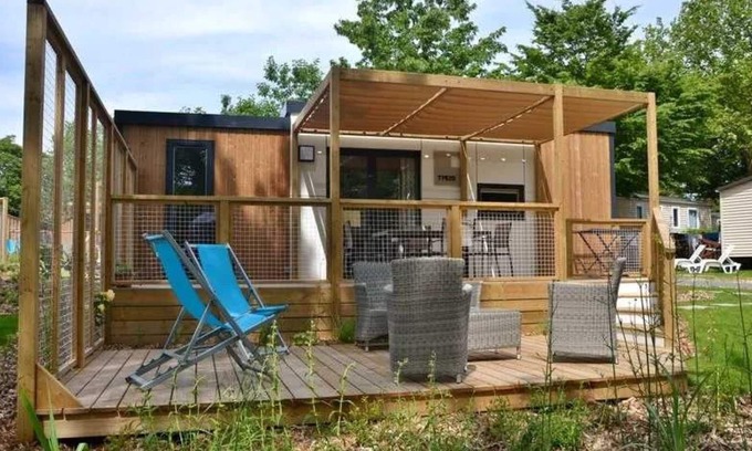 Saint-Julien-des-Landes House | Camping 5 étoiles - Piscine - ccbbeac