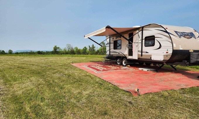 Crown Point House | Camping in the adirondacks 500-685 cr 50 on russell st crown point ny!