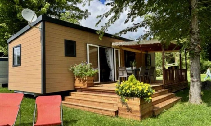 Montjoie-en-Couserans House | Camping - Piscine - ccbaifc