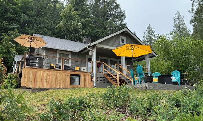 Union House | Canal View Cottage 2BR 1BA, Views of Hood Canal & Olympic Mountains