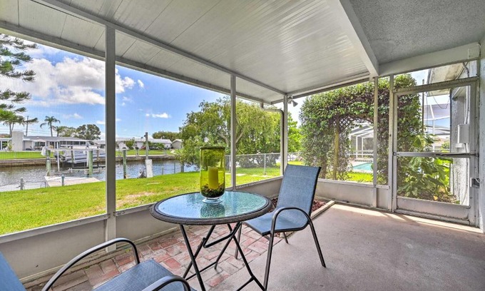 Flor-a-mar House | Canalfront New Port Richey Home with Boat Dock!