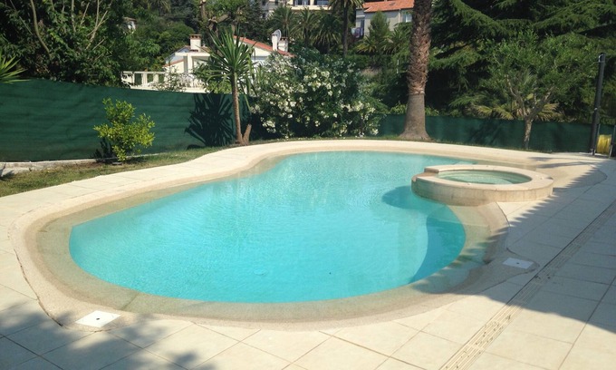 California - Pezou Villa | Cannes Villa center pool spa classified