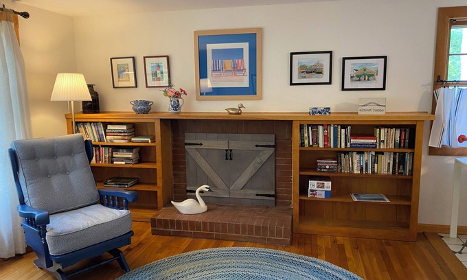 Eastham House | Cape Cod Cottage Retreat