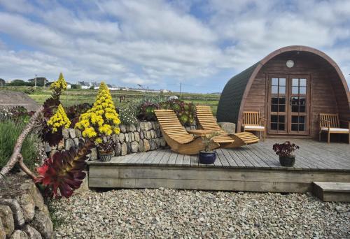 St Just Apartment | Cape Cornwall Pod with vast sea views