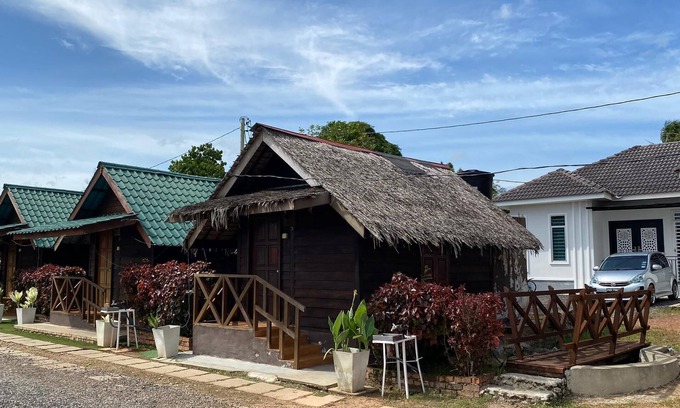 Kampung Chelong Hotel | Capital O 91227 Chalet D'bendang Mak Teh