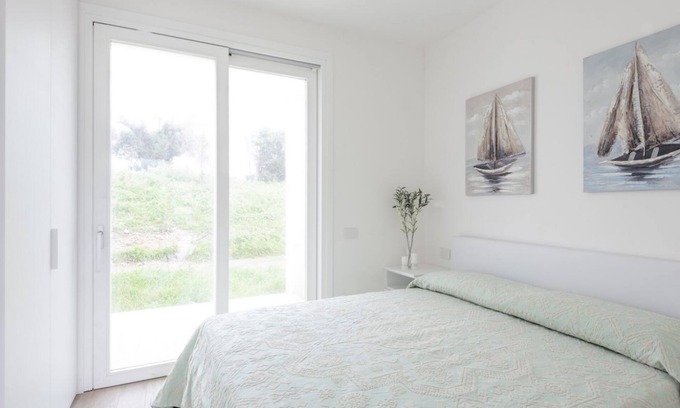 La Pelosa Apartment | Capo Falcone Two-room Premium apartment, A.C, WIFI, pool