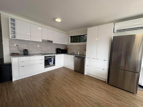 Kawana Apartment | Carlton Lodge
