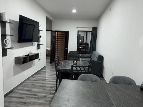 Colima House | Casa Andares