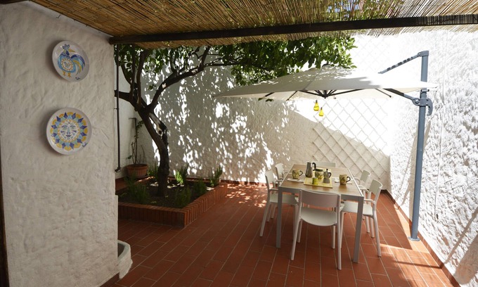 Torpe House | Casa Antica "Lemon Tree" Single house of over 130 years