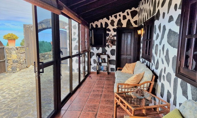 Icod de los Vinos Cottage | Casa Canaria Drago in Icod de los Vinos by HRTenerife Netn