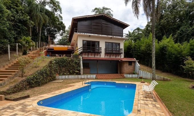 Mairipora Ski Chalet | Casa com piscina, churrasqueira, Wi-Fi e garagem