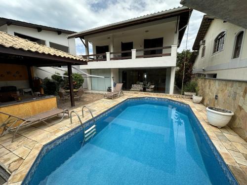 Pereque House | Casa condomínio 8 pessoas, piscina, churrasqueira