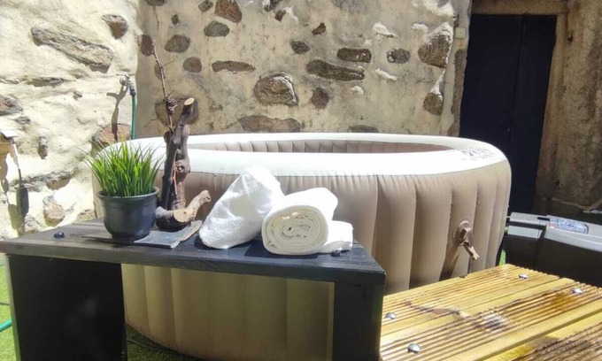 Mangualde House | Casa da Aldeia C/jacuzzi