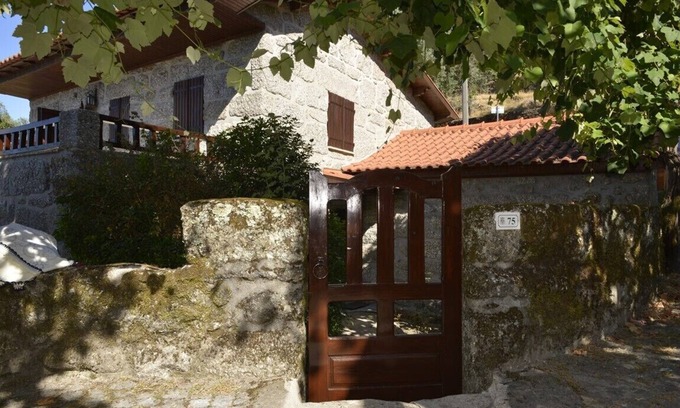 Guilhofrei House | Casa das Camélias (Quinta dos Novos Canastros)