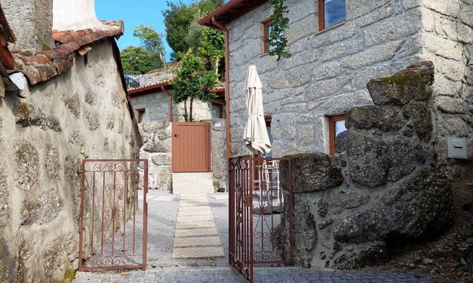 Guilhofrei House | Casa das Hortênsias - Quinta dos Novos Canastros
