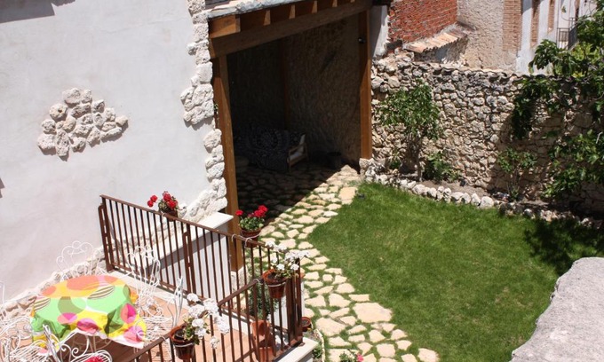 Aldeasona House | Casa de Laura