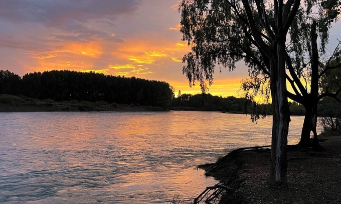 Neuquen House | Casa del Pinar - Daily Weekly or Monthly - The Best Location - Enclosed Garage