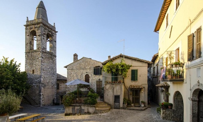 Stroncone Apartment | Casa Della Torre In Borgo Medievale