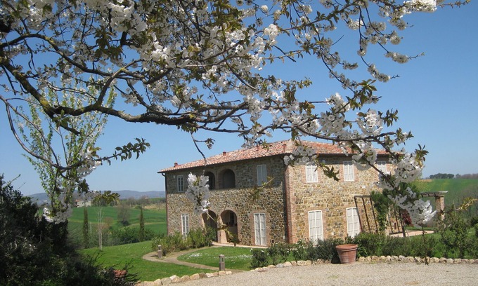 Marciano della Chiana House | Casa di Charme con Pergolato e Piscina