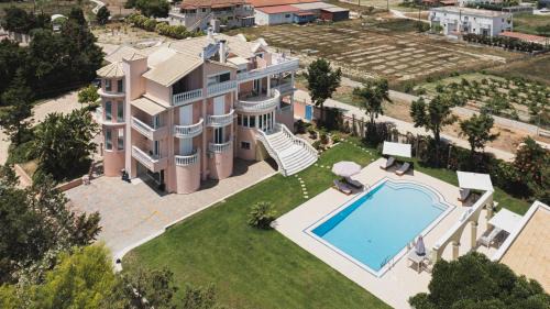 Gaitanion Villa | Casa di Voz Suites complex & free gym services by "elite"