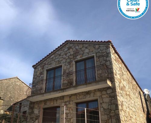 Pitoes das Junias House | Casa do Palheiro