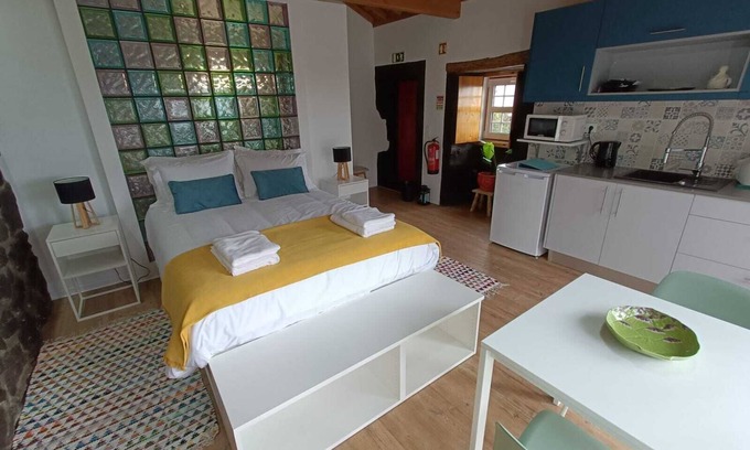 Angra do Heroismo Apartment | Casa do Poço - Little house, located in the heart of a calm and rural village.