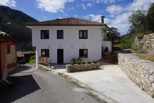 Puente Nuevo House | Casa El Acebal